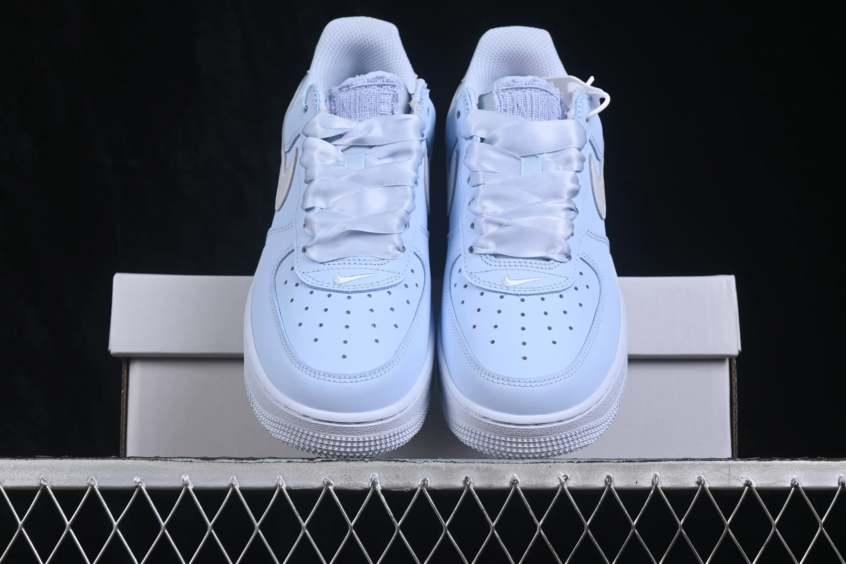 All categories Nk Air Force 1 Air Force series Nk Air Force 1 Low Air Force low-top Nike Air Force 1'07 Low Air Force 1 low-top casual sneakers IR0871-400